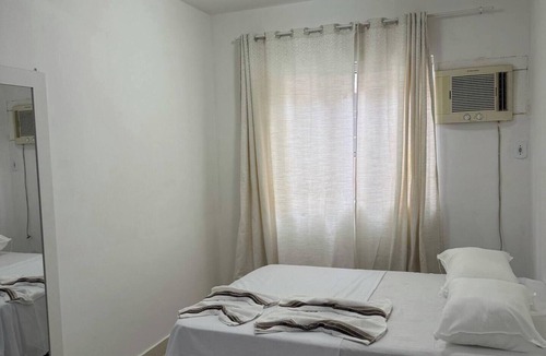 Itapua Apartment | Itapuã - 4 Minutes from the Beach - Bedroom with Suite - Two Bathrooms - Air Conditioning