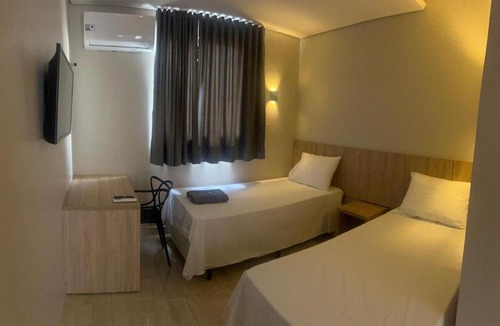 Cazeca Hotel | Izzy Hotel