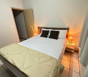 Marilia House | J Lindo Sobrado 2 quartos em condomínio no Centro