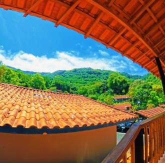 Picinguaba House | Janaína Picinguaba