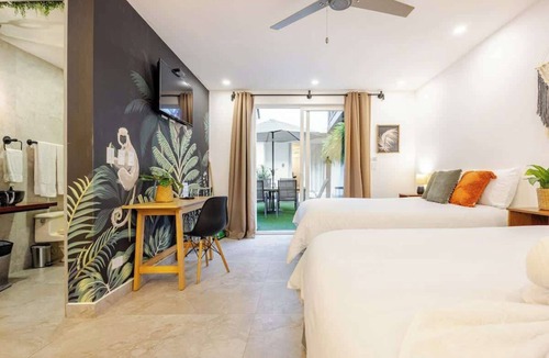 Jaco Cabin | Kaloka Group-Friendly Beach Oasis, 12 Room Retreat