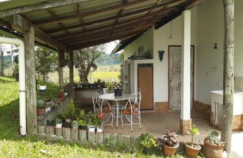 Paraiba do Sul House | Kasinhola Recanto - Sítio Pedra Branca.