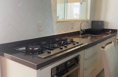 Brasilia House | Kingdom Of Eagles Bedroom , Private Room in a house, 5 Min from Londrina Airport