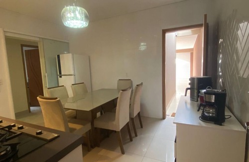 Brasilia House | Kingdom Of Eagles Bedroom , Private Room in a house, 5 Min from Londrina Airport
