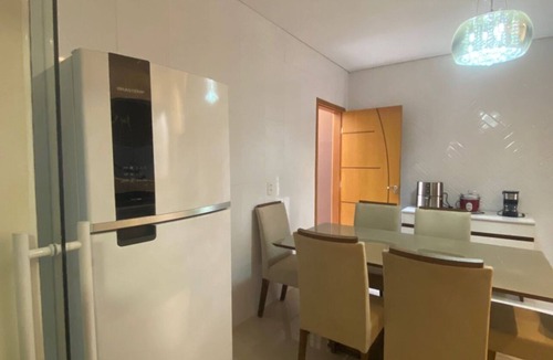 Brasilia House | Kingdom Of Eagles Bedroom , Private Room in a house, 5 Min from Londrina Airport