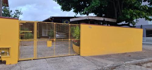 Penha House | Kitinet Container próximo Praia e Beto Carrero