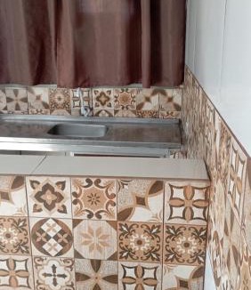Luziania House | Kitnet 1 mobiliada, quarto, banheiro, cozinha americana