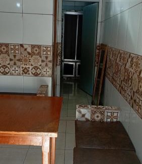 Luziania House | Kitnet 1 mobiliada, quarto, banheiro, cozinha americana