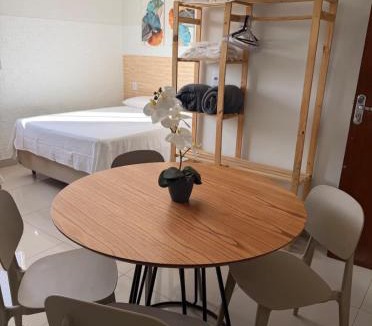 Vila Regina Apartment | Kitnet 402 central, com ar cond, e tv, 4 andar sem elevador