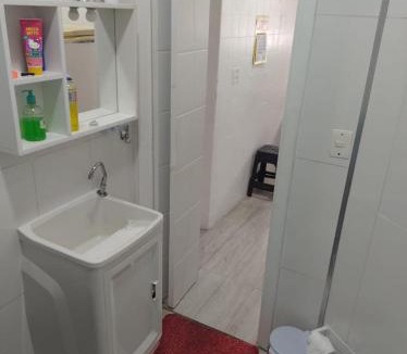 Boqueirao Apartment | Kitnet aconchegante no centro, a poucos passos da praia