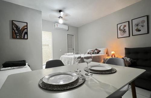 Jardim Camburi Apartment | Kitnet Aconchegante em ambiente Familiar a 100m Praia Camburi com Garagem