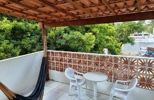 Conde House | Kitnet com veranda