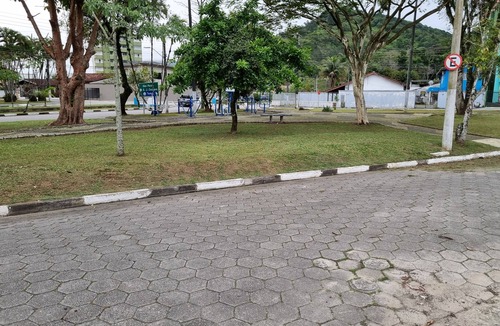 Sumare Apartment | Kitnet em Caraguatatuba 200 Metros do Centro com Wi-fi