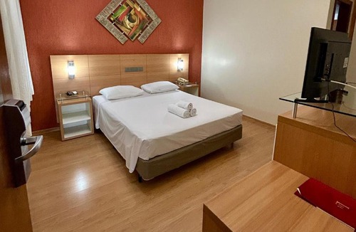 Nova Serrana Hotel | Líber Hotel Nova Serrana - Conforto na Rota da BR-262