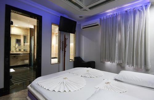 Realengo Hotel | L'amour Motel