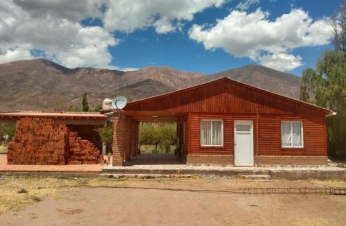 Huacalera House | La Cabaña hospedaje