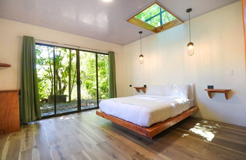 Monteverde Bed & Breakfast | La Casa de la Montaña B&B