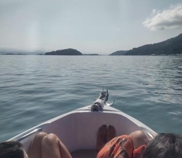 Mambucaba Boat Rental | Lancha melodia paraty