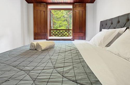 Campos do Jordao Apartment | Lareira - Cobertura 4 quartos - Capivari - Área de Jogos