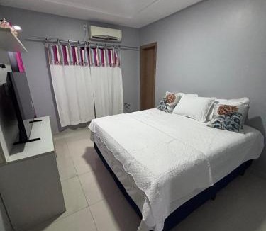Parque Guajara House | Large house in a gated community with leisure area
