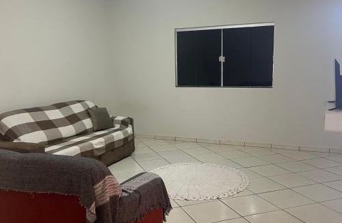 Alves Pereira House | Large house with pool near Guaicurus, min 3 days