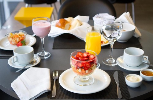 Gloria Hotel | Le CanarD Joinville