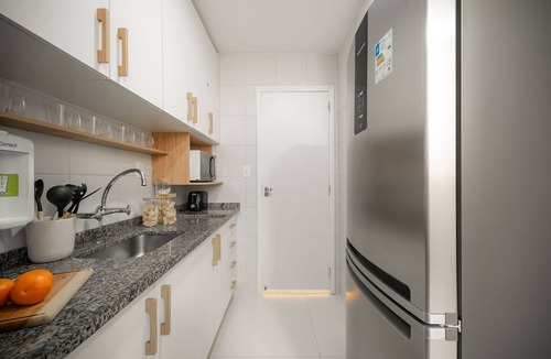 Leblon Apartment | Leblon | No coração do Leblon, 2 quartos a 300m da praia - por Casapē Rio