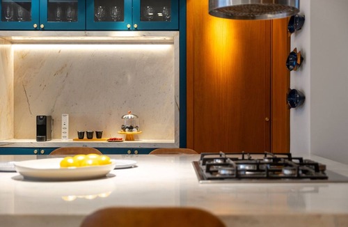 Leblon Apartment | Leblon | Recém reformado, 3 quartos, a 4min da Praia - por Casapē Rio