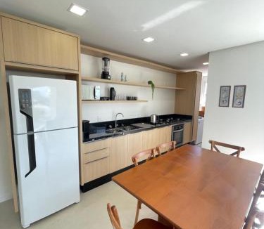 Canto Grande Apartment | Linda Cobertura Duplex 3 suítes 150 metros do mar