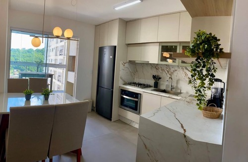 Tabuleiro dos Oliveiras Apartment | Lindo apt Itapema com vista do oceano. Três quartos, churrasqueira e piscina