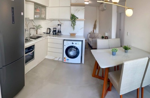 Tabuleiro dos Oliveiras Apartment | Lindo apt Itapema com vista do oceano. Três quartos, churrasqueira e piscina