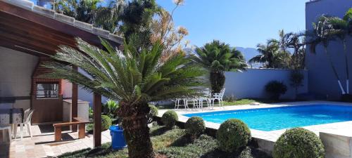 Morada da Praia House | Lindo Sobrado com Piscina em Condomínio Fechado