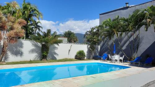 Morada da Praia House | Lindo Sobrado com Piscina em Condomínio Fechado