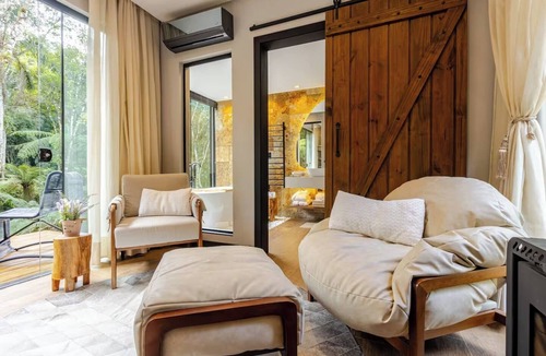Rancho Queimado Cabin | Lion Cabin in Rancho Queimado
