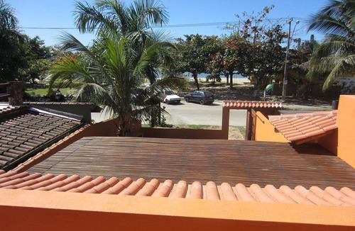 Jabaquara House | Lirio House. front beach. 3 ensuites, 1km from old center, with pool, wifi and BBQ