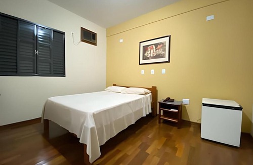 Santa Monica Bed & Breakfast | LN Flats & Suites