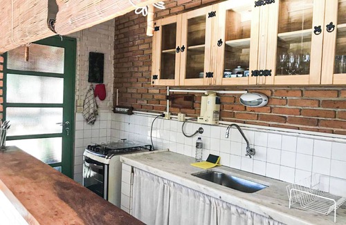 Cotia Ski Chalet | Loft Aconchegante em Meio à Natureza