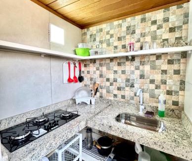 Pero Apartment | Loft Apês do Peró 06 - mini- cozinha - centro