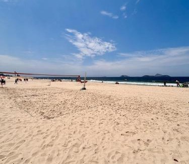 Leblon Apartment | Loft com área externa na quadra da praia do Leblon