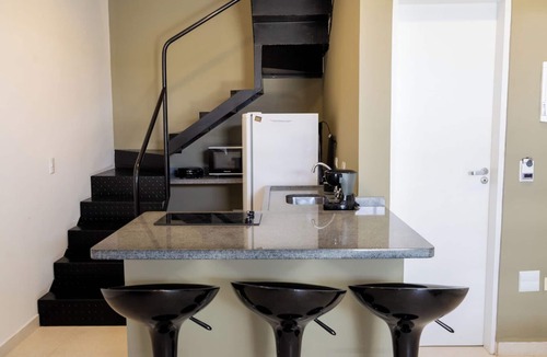 Barra da Lagoa Apartment | Loft com Smart Lock e Ar perto do Projeto Tamar