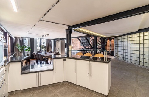 Palermo Chico Apartment | Loft in BA's Most Iconic Building · Pool & BBQ