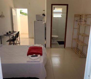 Iguaba Grande Apartment | Loft ROMA para Casais, em Iguaba Grande, Centro, até 3 Pessoas, 150 metros da praia