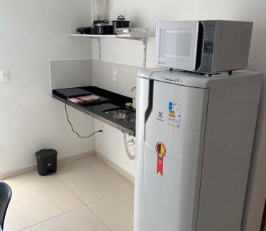 Iguaba Grande Apartment | Loft ROMA para Casais, em Iguaba Grande, Centro, até 3 Pessoas, 150 metros da praia