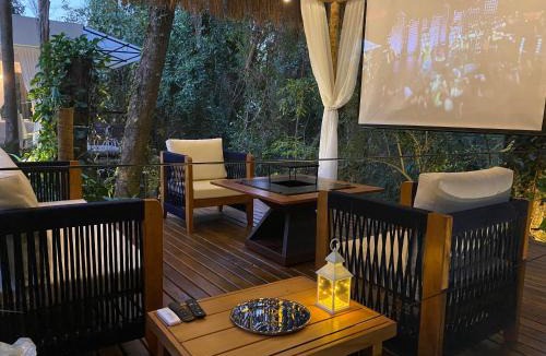 Sao Roque Cabin | Loft Vidro Vitoriano em Condomínio Rota do Vinho São Roque