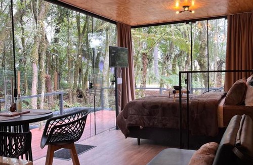 Canela Ski Chalet | Lofts a 2km da Catedral, Pet Friendly, Wi-fi 1gb, Ar condicionado