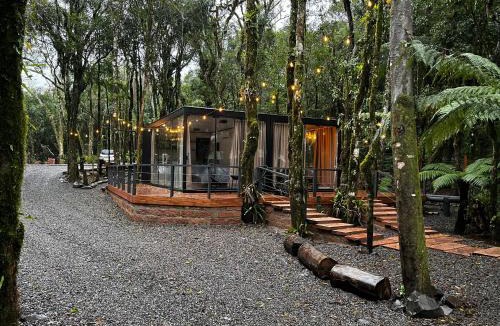 Canela Ski Chalet | Lofts a 2km da Catedral, Pet Friendly, Wi-fi 1gb, Ar condicionado