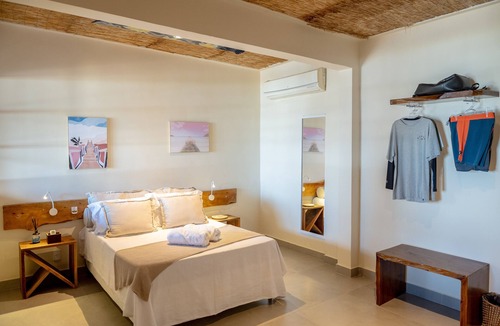 Recreio dos Bandeirantes Hostel | LONGBOARD PARADISE SUITES