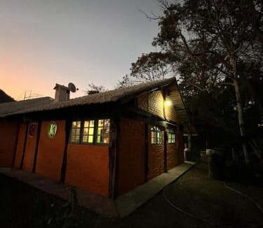 Miguel Pereira House | Lua de São Jorge