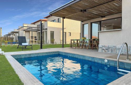 Buzios House | Luxo - Churrasqueira - Piscina privativa - 2 Suites - 2 Qt