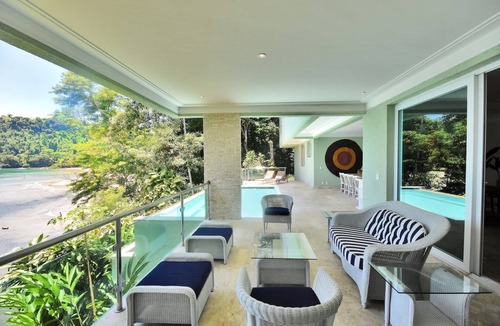 Camorim Villa | LuxoBrasil #AR18 Gala Mansion 06 Suites Angra Vacation Rental
